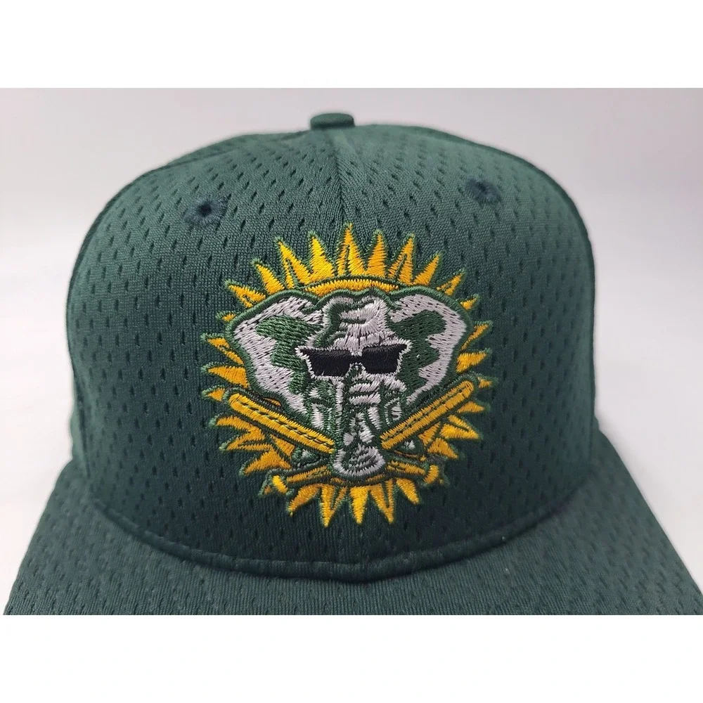 Vintage Oakland Athletics A's Stomper Bats New Era 59Fifty Fitted 6 5/8 Hat Cap‎